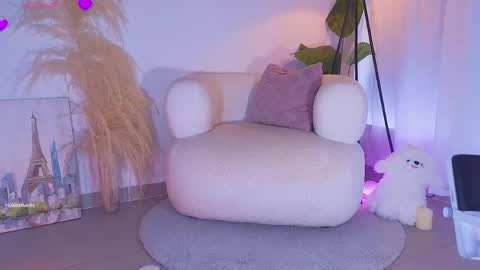 violetssweet online show from April 29, 7:51 pm