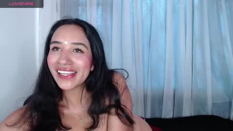 Snapshot of violetsweet_cs chatting on October 6, 9:32 pm violetsweet_cs online show from October 6, 9:32 pm