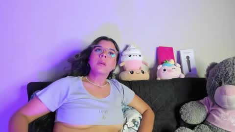 violeta online show from March 3, 10:39 pm