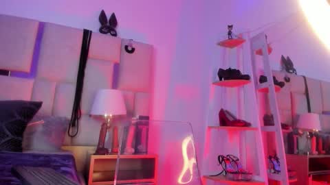 Violett  online show from December 20, 8:16 pm