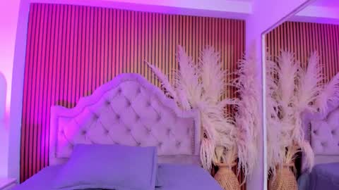 violett_hott_ online show from March 4, 12:24 pm