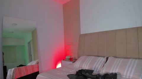 violetta_bold online show from March 2, 11:50 am