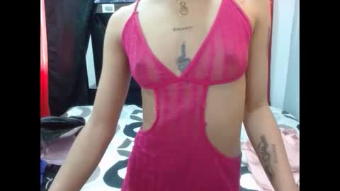 Snapshot of violetta_dreams chatting on September 24, 7:20 pm violetta_dreams online show from September 24, 7:20 pm