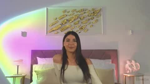 Snapshot of violetta_finch chatting on September 22, 10:19 am violetta_finch online show from September 22, 10:19 am
