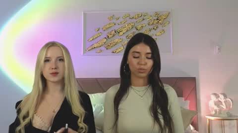 Snapshot of violetta_finch chatting on October 5, 11:51 am violetta_finch online show from October 5, 11:51 am