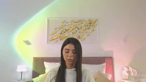 violetta_finch online show from November 29, 10:45 am