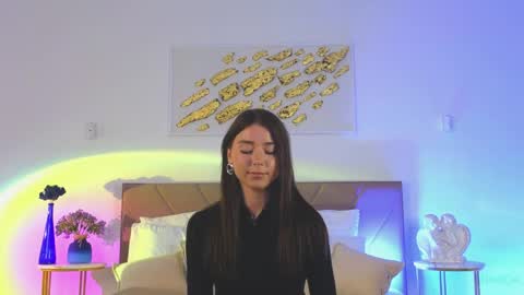violetta_finch online show from May 27, 10:34 am