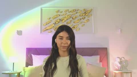 Snapshot of violetta_finch chatting on October 14, 10:29 am violetta_finch online show from October 14, 10:29 am