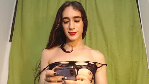 Princess Violet Valerious Follow me IGX violetvalerious online show from March 8, 5:49 am
