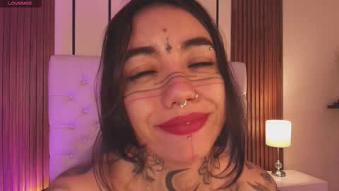 violettaalemida online show from January 11, 2:12 pm