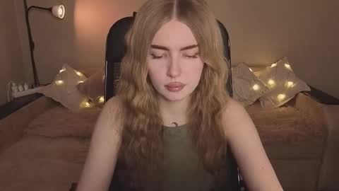 ViolettaOtis online show from February 23, 6:54 pm