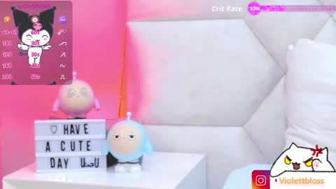 Snapshot of violettbloss chatting on October 8, 3:24 am Violeta online show from October 8, 3:24 am