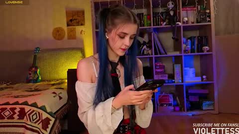 Vi  Best on my Fansly  online show from February 13, 3:15 pm