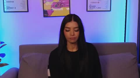 Violet online show from March 6, 3:16 am