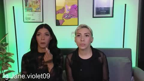 Violet online show from October 22, 2:15 am