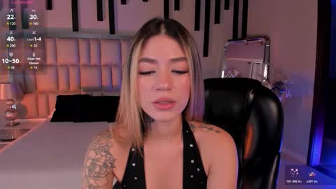 Violett  online show from February 20, 6:54 pm