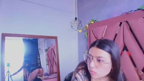 Snapshot of viollettaa_ chatting on October 5, 7:21 pm Violetta online show from October 5, 7:21 pm