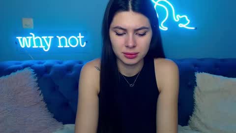 viollinalv online show from November 29, 6:54 am