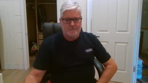 viper654321 online show from May 6, 6:41 am
