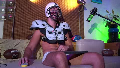 Snapshot of virtualboytvtv chatting on February 8, 1:22 am GARY - Help me reach 300 likes - - My Telegram - online show from February 8, 1:22 am