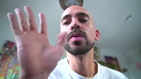 Snapshot of virtualboytvtv chatting on March 3, 4:05 pm GARY - Help me reach 300 likes - - My Telegram - online show from March 3, 4:05 pm