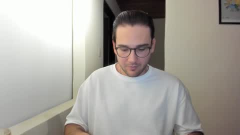 Vito Ferrer online show from March 7, 11:27 pm