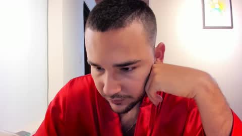 Vito Ferrer online show from March 8, 11:37 am