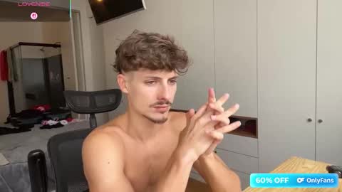 vitoraugustoxxx online show from February 5, 6:33 pm