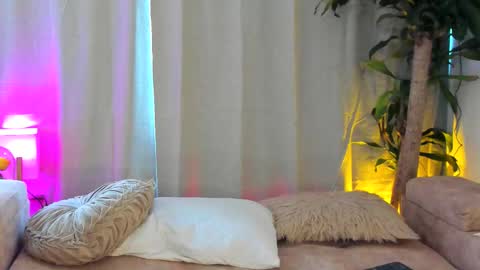 Snapshot of vittoria__rossi chatting on September 21, 1:59 pm Vttoria online show from September 21, 1:59 pm