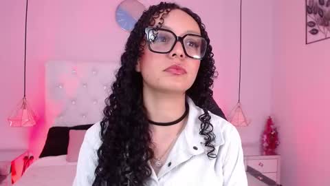 Snapshot of vivi_gh1 chatting on October 18, 5:11 am Vivi online show from October 18, 5:11 am