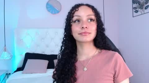 Snapshot of vivi_gh1 chatting on October 16, 3:50 am Vivi online show from October 16, 3:50 am