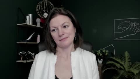 Vivian online show from February 16, 7:50 am