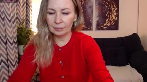 Vivian online show from November 29, 7:10 pm