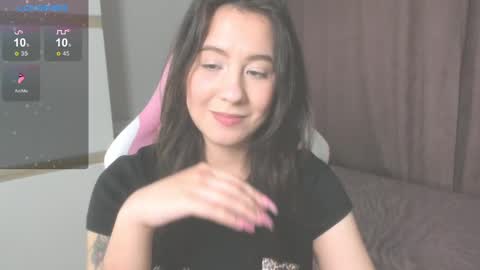 Vivian online show from March 4, 10:57 am