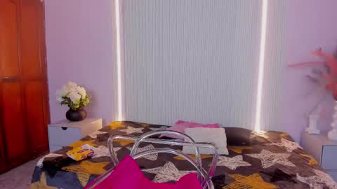 vivianowen9 online show from March 14, 2:10 pm