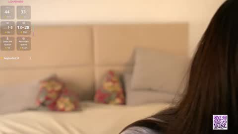 Nelly and Mari online show from December 1, 7:28 am