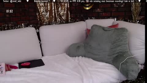 Whitney online show from January 7, 4:18 am