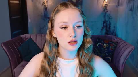 Vivien online show from November 7, 9:01 am