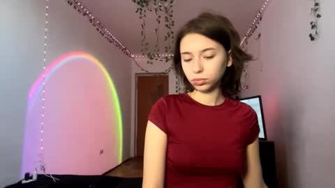 Vivi online show from November 13, 7:44 am