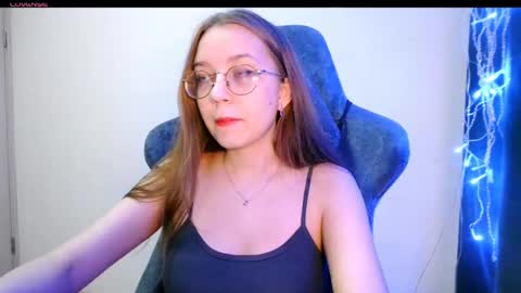 vivivivikkie online show from June 7, 8:58 pm