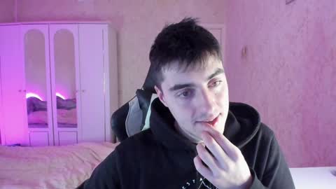 Martin online show from December 20, 3:42 pm