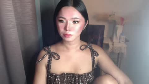 voganmarie online show from July 14, 1:27 pm