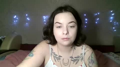 Snapshot of volshebnik_130 chatting on January 7, 5:20 pm Volshebnik1302 online show from January 7, 5:20 pm