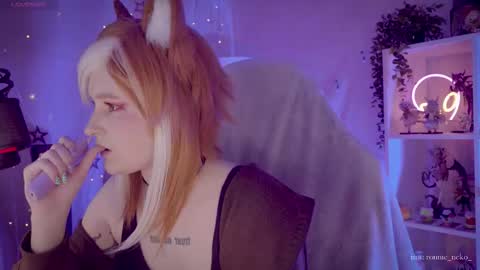 vronnier online show from October 4, 6:49 pm