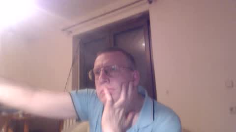 vthomasp719 online show from April 1, 6:38 pm