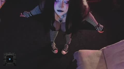 Ada online show from May 22, 8:32 am