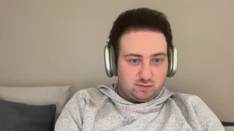 wowaweeman online show from April 3, 9:33 pm