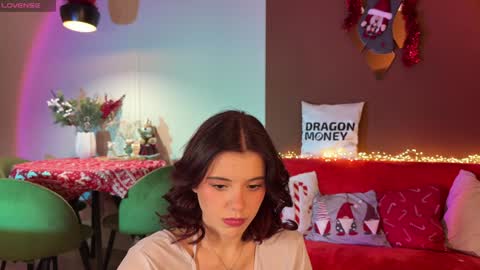 Snapshot of waki_lucky chatting on December 27, 2:33 pm Mia online show from December 27, 2:33 pm