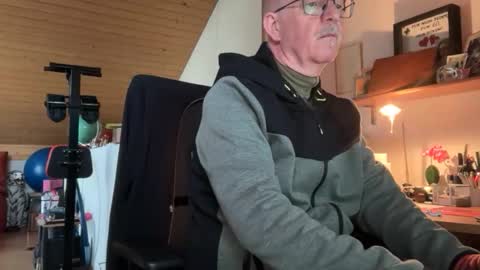 waltix64 online show from January 9, 9:26 am