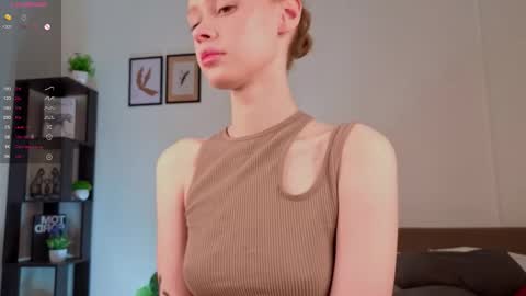 Snapshot of wandaalsbrook chatting on September 26, 11:35 pm Emi online show from September 26, 11:35 pm
